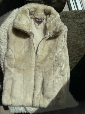 Denim&Co Cream Faux Fur Zip Jacket